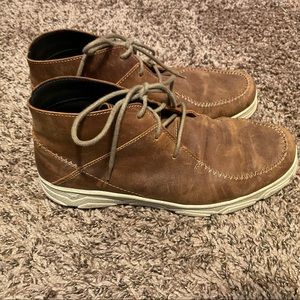Red Wing Irish Setter Men’s Traveler Tan Chukka Boots 9.5 D